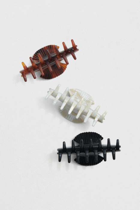 SOPHIE BUHAI<br>FAN SHELL CLAW