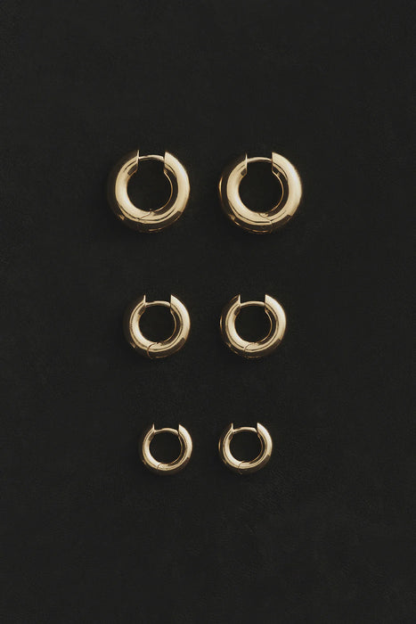SOPHIE BUHAI<br>GOLD MEDIUM BAGEL HOOPS<br><br>SOLD OUT