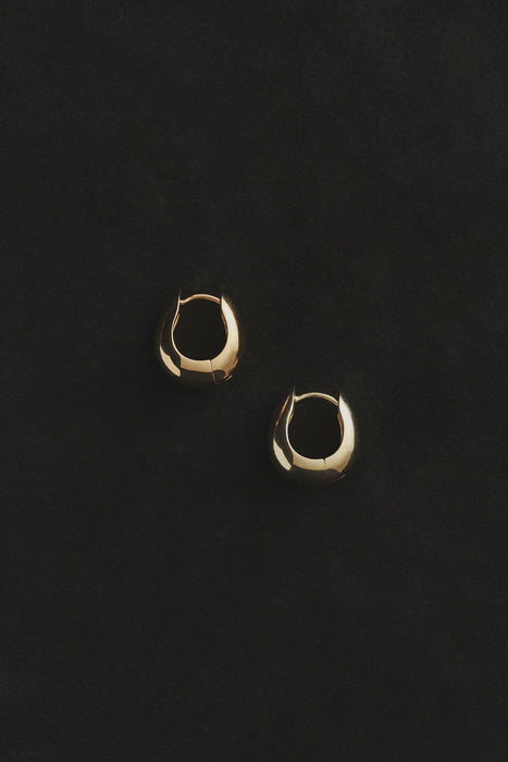 PRE OREDER<br><br>SOPHIE BUHAI<br>GOLD HINGED HOOPS