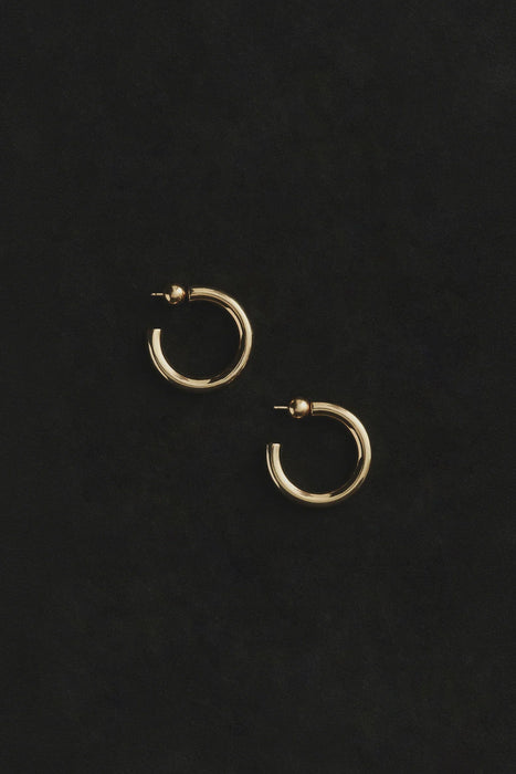 SOPHIE BUHAI<br>GOLD SMALL EVERYDAY HOOPS