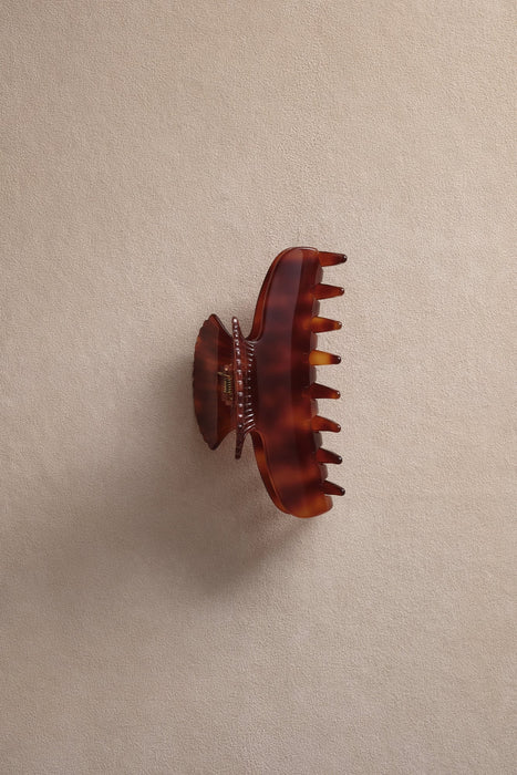 SOPHIE BUHAI<br>FAN SHELL CLAW