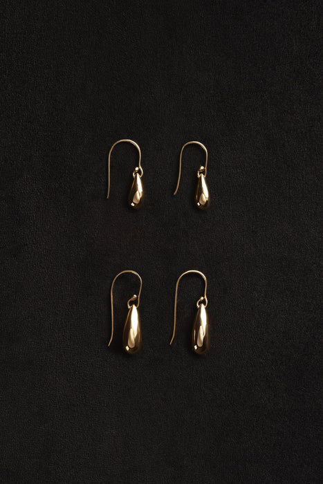 SOPHIE BUHAI<br>GOLD TINY DROPLET EARRINGS