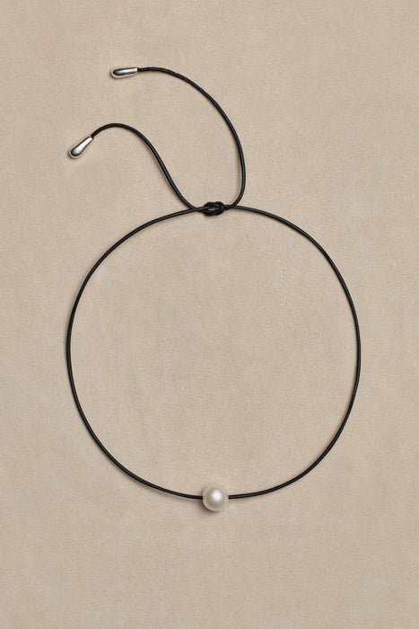 SOPHIE BUHAI<br>CIRCE PEARL CHOKER