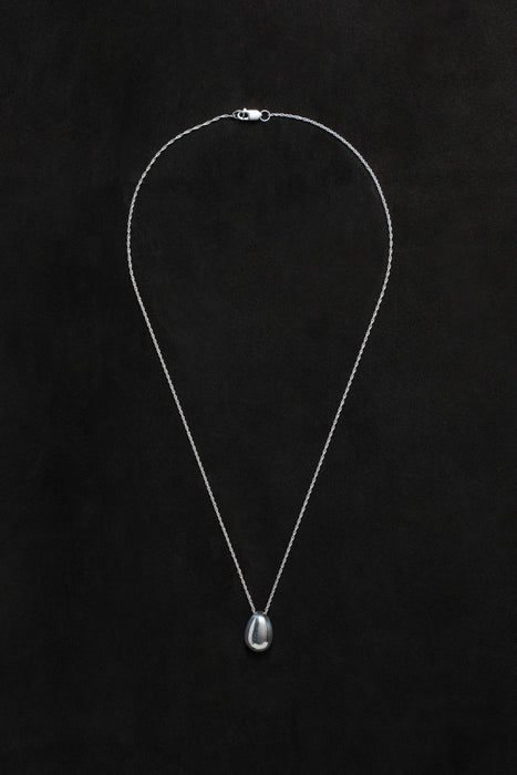 SOPHIE BUHAI<br>TINY EGG PENDANT