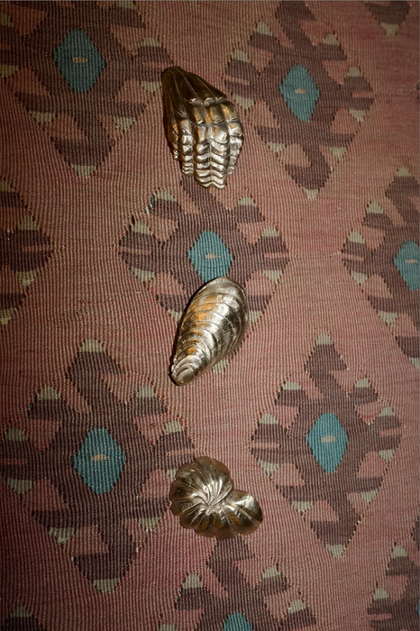 Zoe Mohm for　CRISTASEYA <br>COZZA PAPER WEIGHT <br>in BRONZE