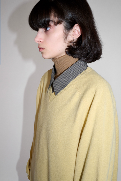 CRISTASEYA<br>OVERSIZED V NECK FLANNEL SWEATER<br>in LIGHT YELLOW