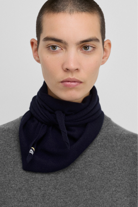 PRE ORDER<BR><BR>EXTREME CASHMERE<br>n°35 bandana<br>in NAVY