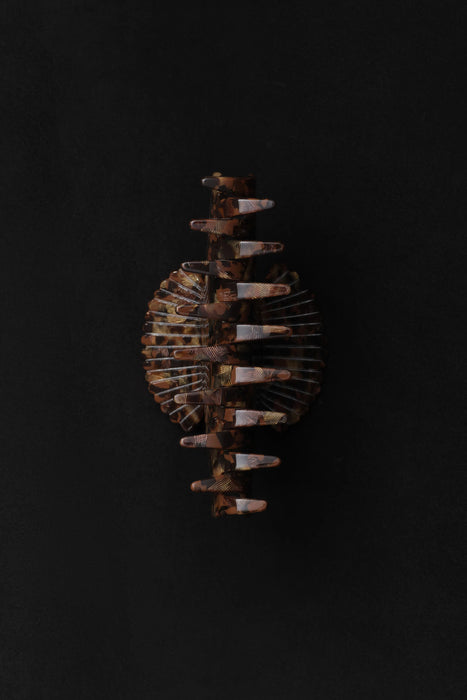 SOPHIE BUHAI<br>FAN SHELL CLAW<br>ECAILLE