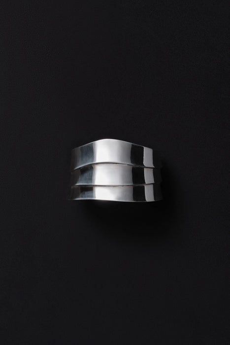 SOPHIE BUHAI<br>SMALL WAVE CUFF