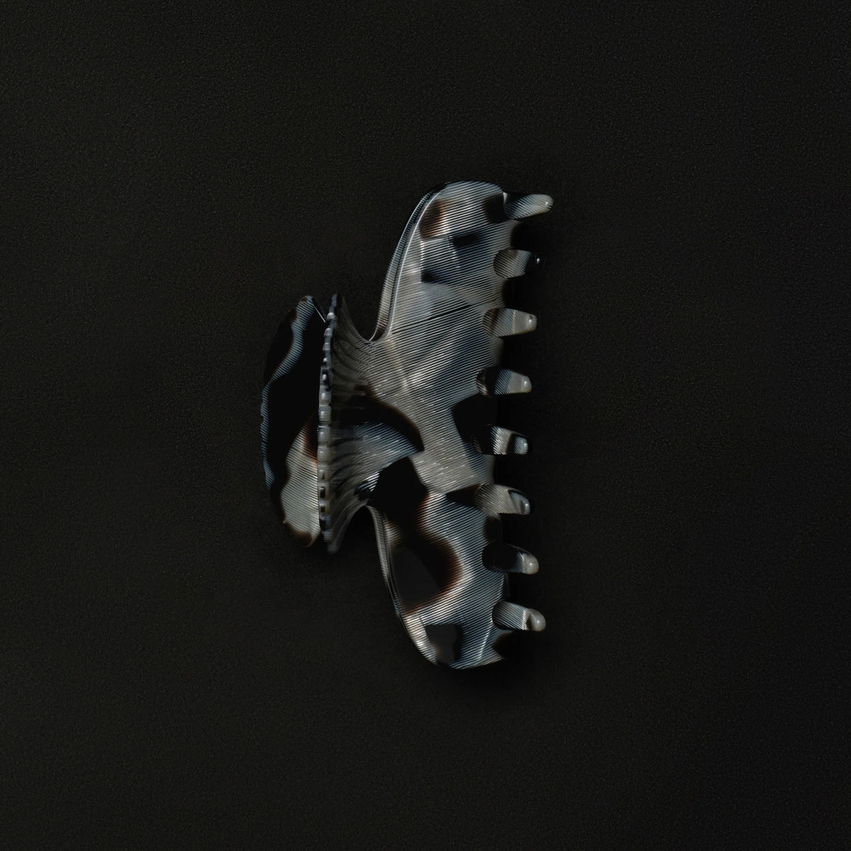 SOPHIE BUHAI FAN SHELL CLAW – PORT