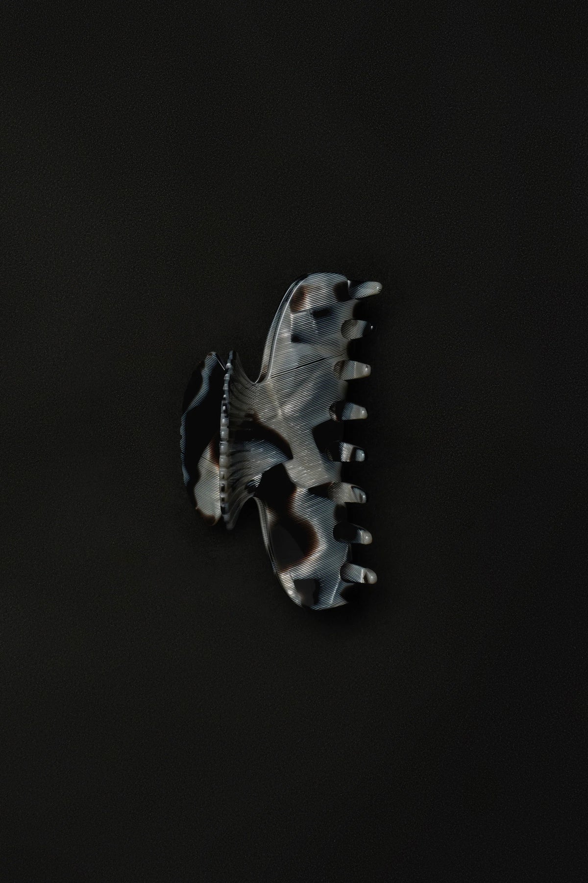 SOPHIE BUHAI FAN SHELL CLAW – PORT