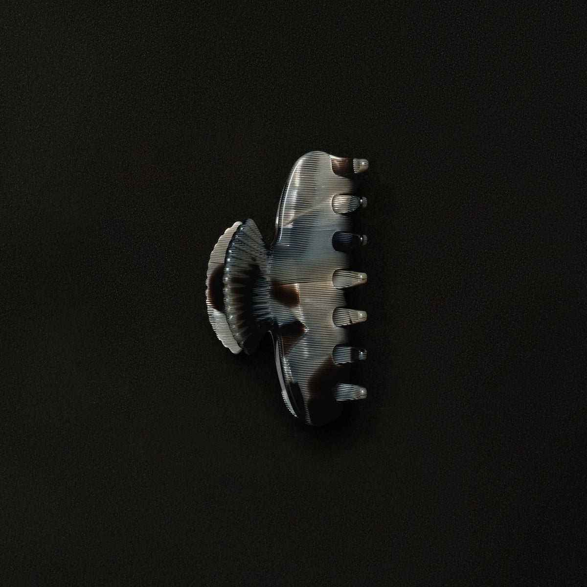 新品未使用　Sophie buhai FAN SHELLヘアクリップ SOPHIE BUHAI FAN SHELL CLAW – PORT