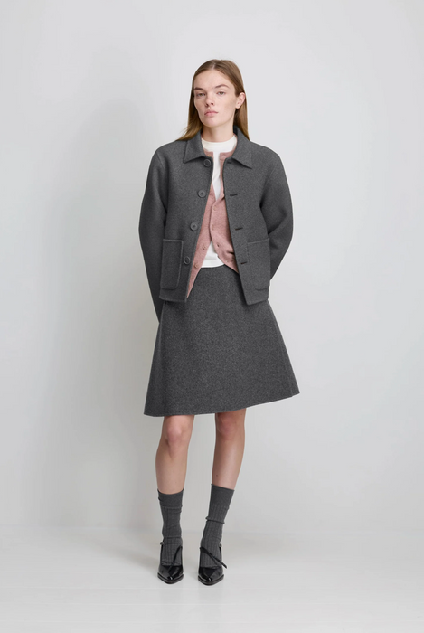 EXTREME CASHMERE<br>n°465 line short