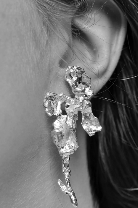 Claudia Lepik<br>ABSTRACT ORCHID EARRINGS WITH MOVING DETAIL