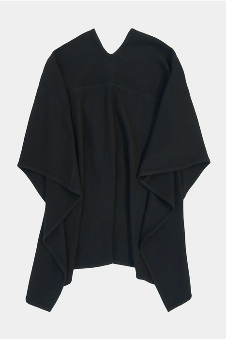 NORLHA<br>SEAMED CAPE<br>in BLACK