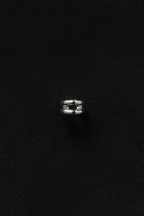 SOPHIE BUHAI<br>DOUBLE BAGEL EAR CUFF