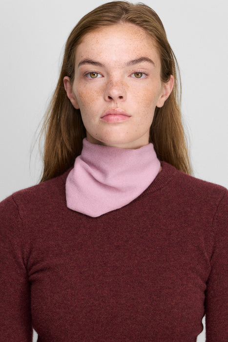 EXTREME CASHMERE<br>n°35 bandana<br>in ROSA