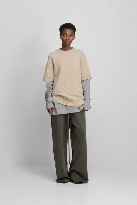 PRE ORDER<br><br>EXTREME CASHMERE<br>n°454 scott<BR>in LATTE