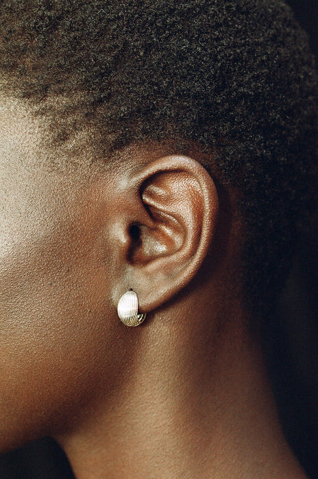 SOPHIE BUHAI<br>REVERSIBLE HINGED HOOPS<br><br>SOLD OUT