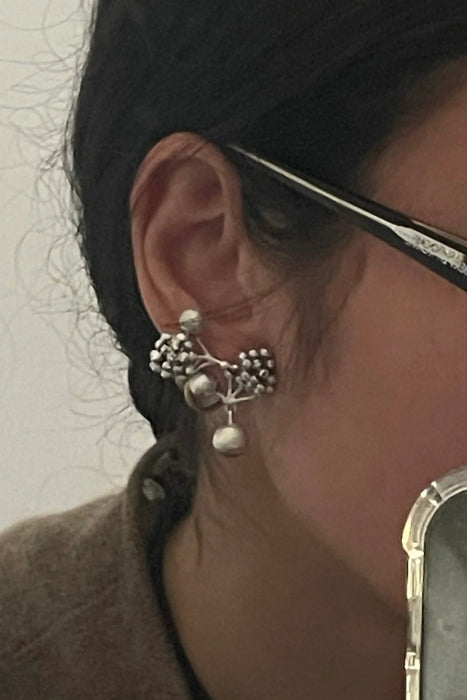 Zoé Mohm<br>PEBBLE CHARMED ACHILLÉE STUDS