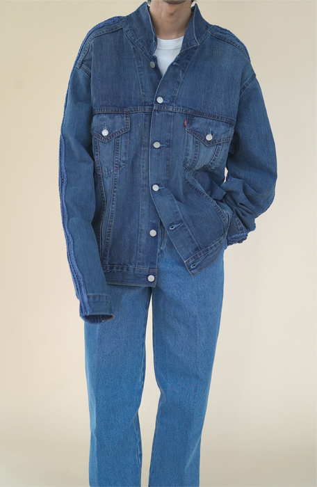 BLESS+CRISTASEYA<br>PATCHED DENIM SWEATER JACKET