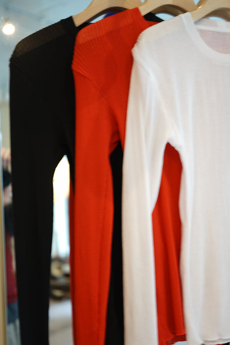 JONNLYNX<br>tereko long sleeve tee