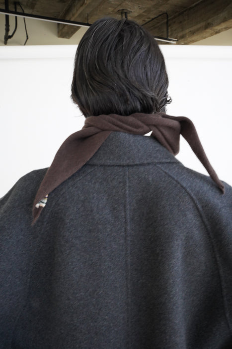 EXTREME CASHMERE<br>n°35 bandana<br>in DARK BROWN