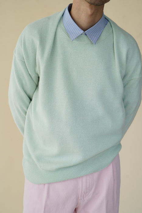 CRISTASEYA<br>OVERSIZED CASHMERE SWEATER WITH DRAPED COLLAR<br>in MINT