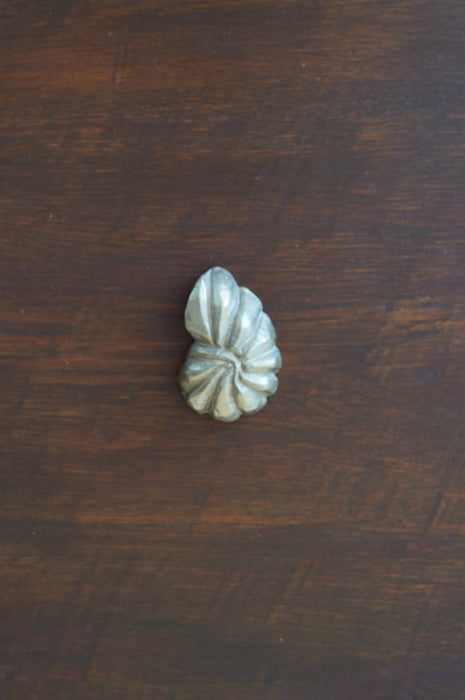 Zoe Mohm for CRISTASEYA <br>SHELL INCENS HOLDER <br>in BRONZE