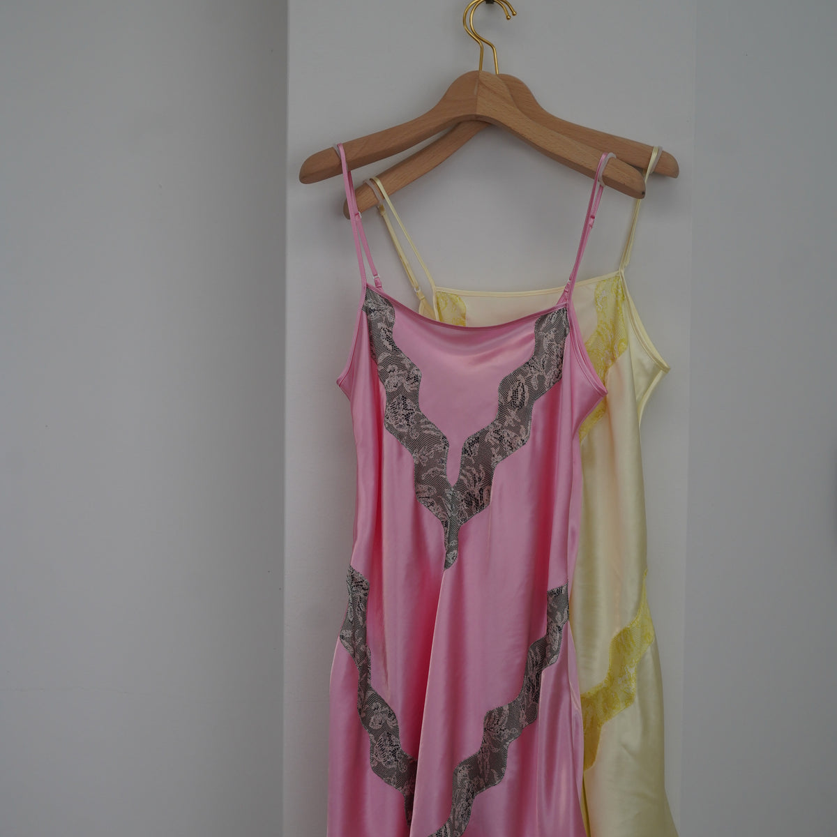 FUMIKA_UCHIDAPRINTED LACE TRIMMED SLIP DRESS – PORT