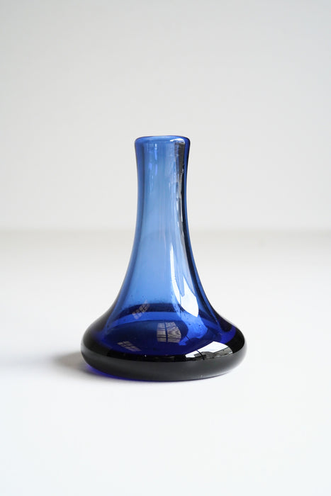 CLAUDE MORIN<BR>GLASS VASE
