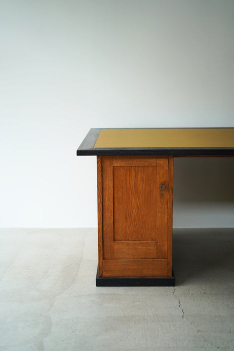 HENDRIK WOUDA<BR>PARTNER DESK