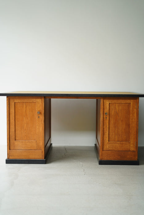 HENDRIK WOUDA<BR>PARTNER DESK