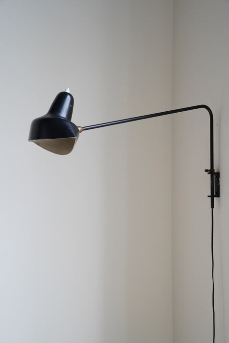 SERGE MOUILLE<BR>WALL LAMP