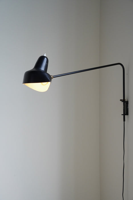 SERGE MOUILLE<BR>WALL LAMP
