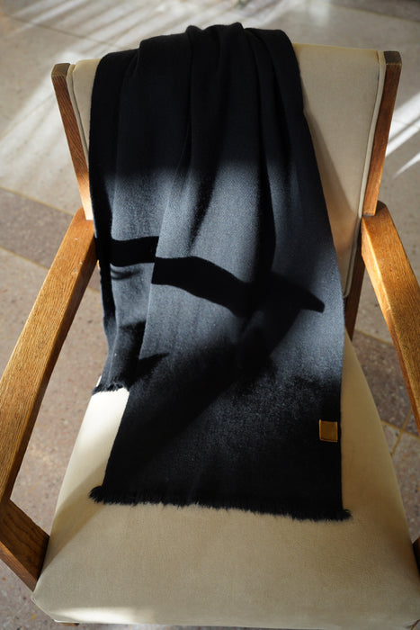 NORLHA<br>NOMAD CLASSIC SKINNY SCARF<br>in BLACK