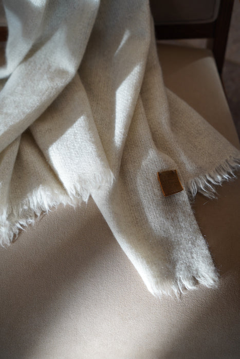 NORLHA<br>NET SCARF<br>in NATURAL YAK WHITE