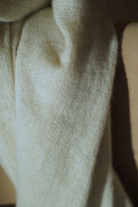 NORLHA<br>NET SCARF<br>in NATURAL YAK WHITE