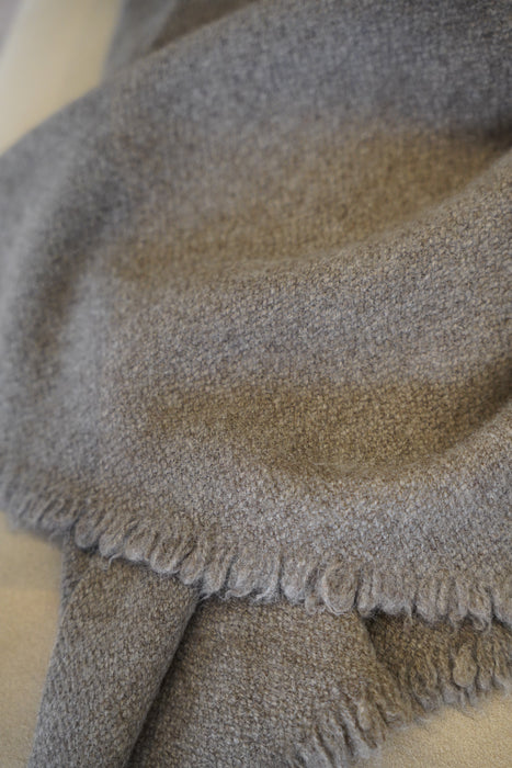 NORLHA<br>NOMAD CLASSIC SCARF<br>in NATURAL YAK GREY