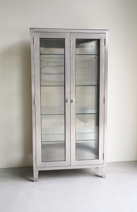 US VINTAGE CABINET