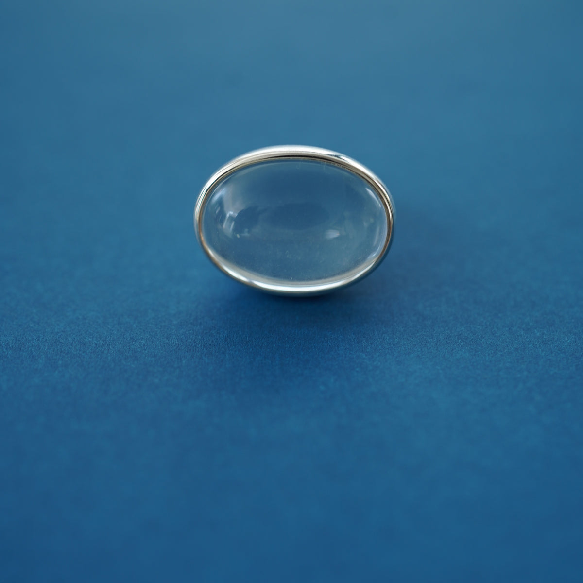 SAPIR BACHAR DISCUS QUARTZ HOOPS ピアス