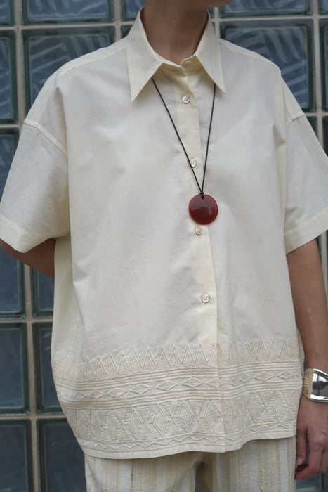CALLAGHAN by Romeo Gigli<br><br>EMBROIDERY IVORY SHIRT