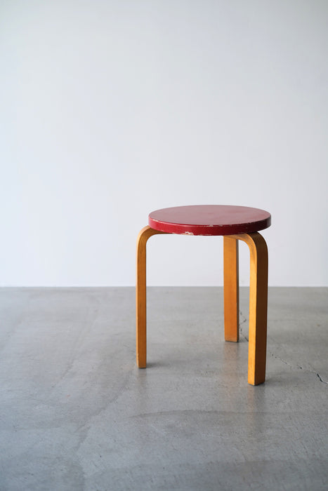 ALVAR AALTO<BR>STOOL60<BR>FINSVEN RED