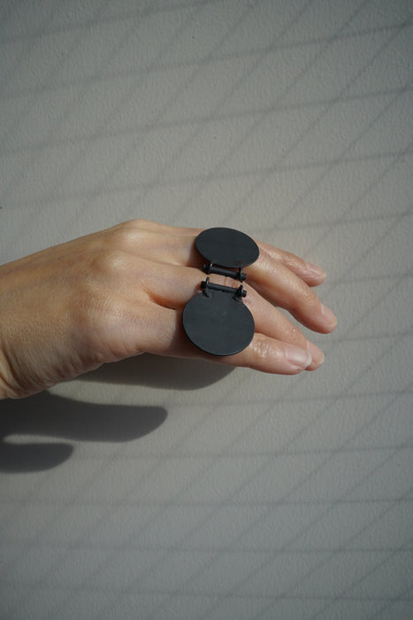 Claudia Lepik<br>DUMBO RING <br> in OXIDIZED