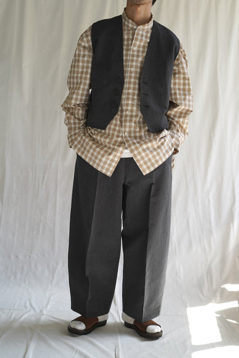 CRISTASEYA<br>BUTTON DOWN VEST<br>in GREY WITH BLACK STRIPED
