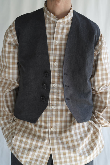CRISTASEYA<br>BUTTON DOWN VEST<br>in GREY WITH BLACK STRIPED