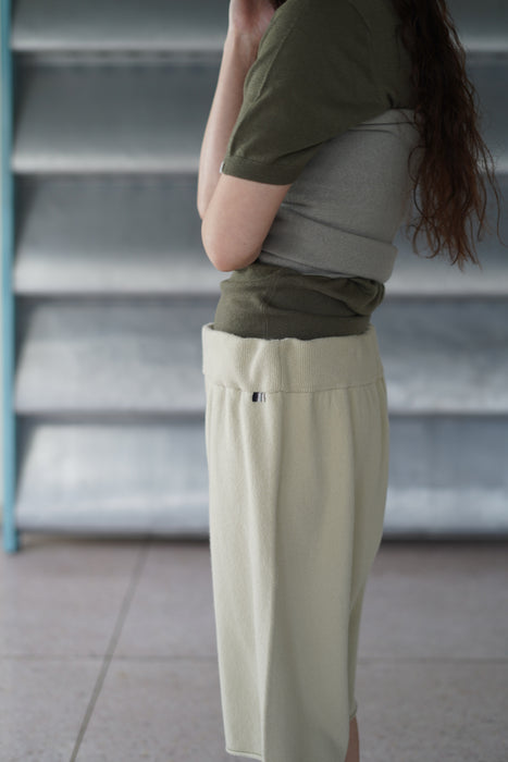 EXTREME CASHMERE<br>n°416 noor<br>in ARMY