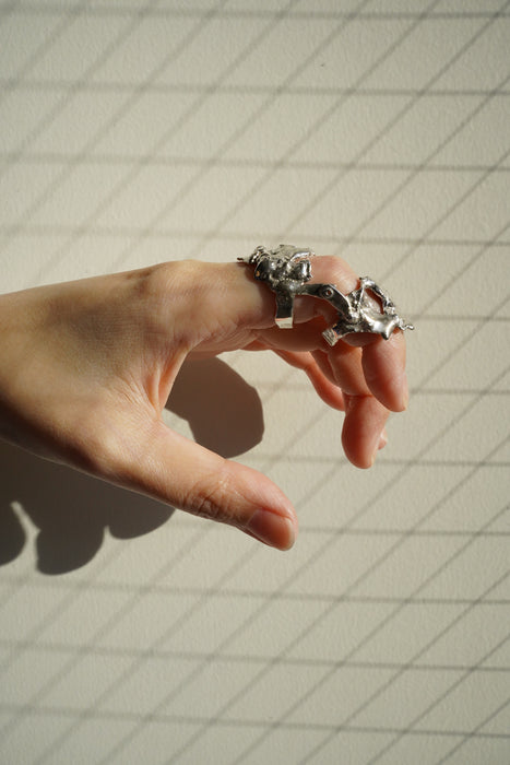 Claudia Lepik<br>CAST BIT ARTICULATED RING
