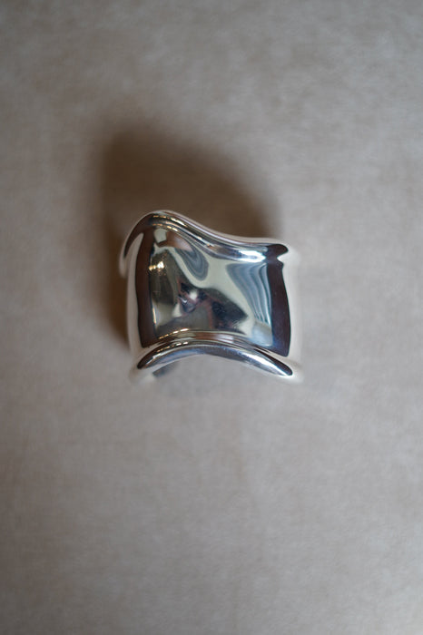 1978s<BR>ELSA PERETTI for TIFFANY & CO. <BR>MEDIUM BONE CUFF
