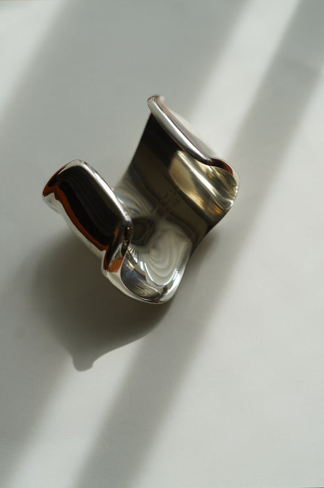 1978s<BR>ELSA PERETTI for TIFFANY & CO. <BR>MEDIUM BONE CUFF